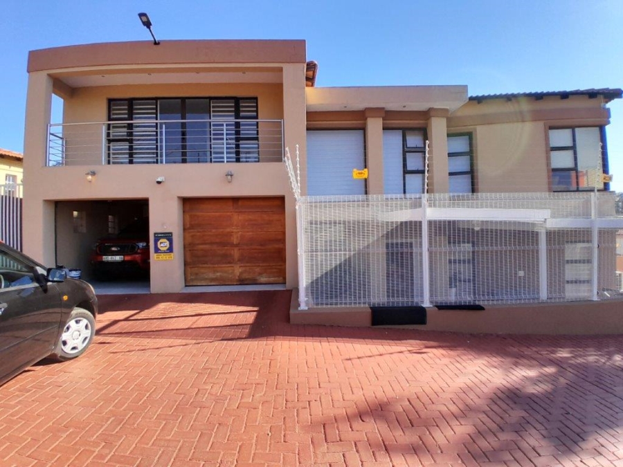 3 Bedroom Property for Sale in Safari Gardens North West